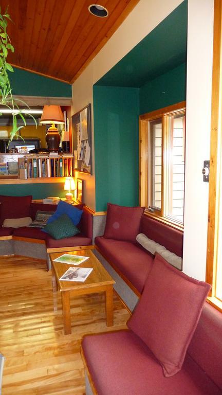 Hi Castle Mountain - Hostel Dış mekan fotoğraf