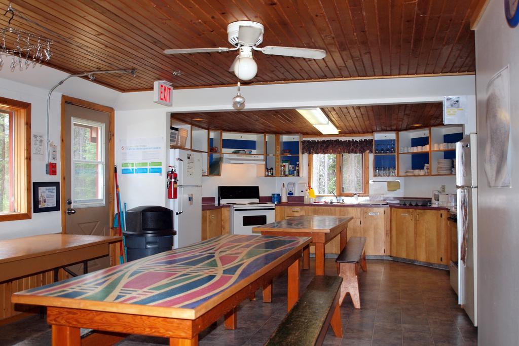 Hi Castle Mountain - Hostel Dış mekan fotoğraf